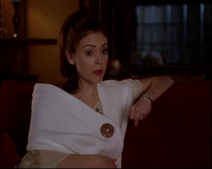 Charmed-Online-dot-818TheTornIdentity1950.jpg Charmed-Online-dot-818TheTornIdentity1950.jpg