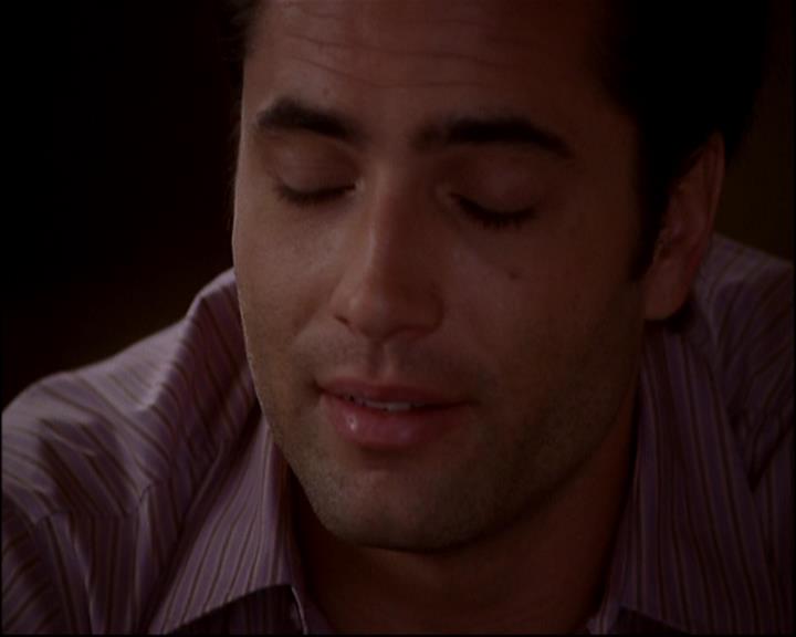 Charmed-Online-dot-818TheTornIdentity2033.jpg Charmed-Online-dot-818TheTornIdentity2033.jpg