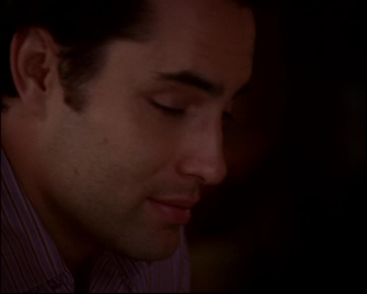 Charmed-Online-dot-818TheTornIdentity2069.jpg Charmed-Online-dot-818TheTornIdentity2069.jpg