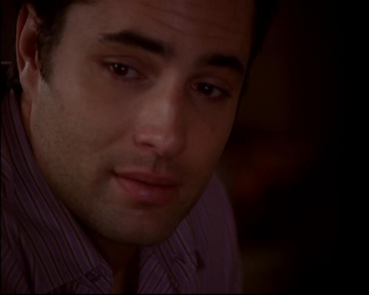 Charmed-Online-dot-818TheTornIdentity2070.jpg Charmed-Online-dot-818TheTornIdentity2070.jpg