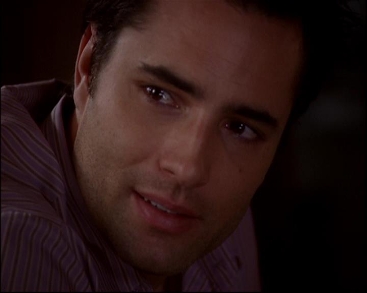 Charmed-Online-dot-818TheTornIdentity2080.jpg Charmed-Online-dot-818TheTornIdentity2080.jpg