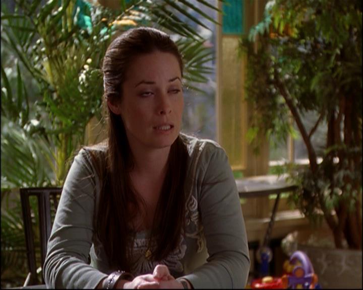 Charmed-Online-dot-818TheTornIdentity2165.jpg Charmed-Online-dot-818TheTornIdentity2165.jpg