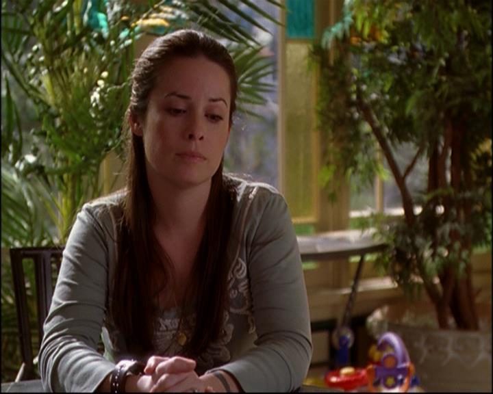 Charmed-Online-dot-818TheTornIdentity2206.jpg Charmed-Online-dot-818TheTornIdentity2206.jpg