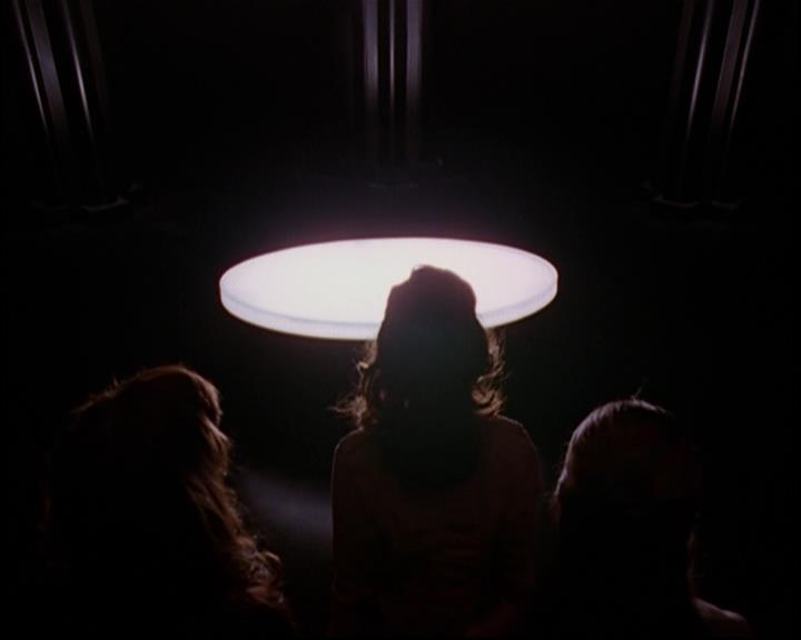 Charmed-Online-dot-820GoneWithTheWitches0063.jpg Charmed-Online-dot-820GoneWithTheWitches0063.jpg