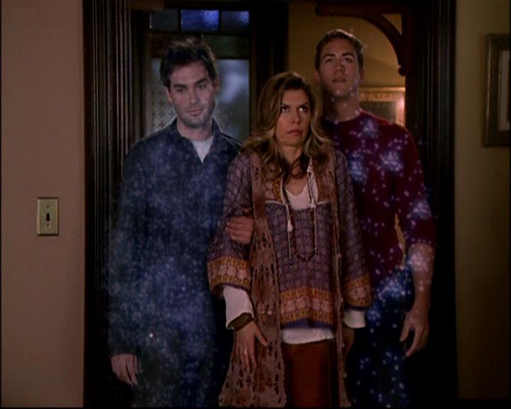 Charmed-Online-dot-TheMakingOfCharmed0003.jpg Charmed-Online-dot-TheMakingOfCharmed0003.jpg