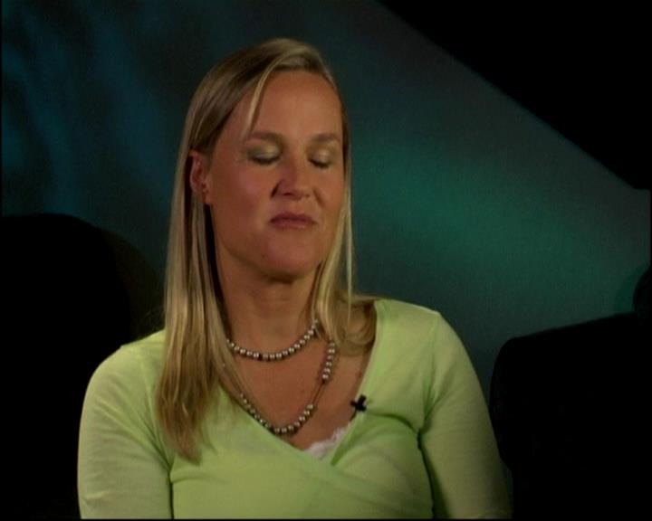 Charmed-Online-dot-TheMakingOfCharmed0136.jpg Charmed-Online-dot-TheMakingOfCharmed0136.jpg