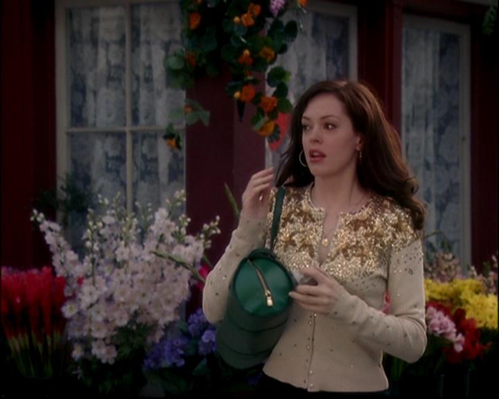 Charmed-Online-dot-TheMakingOfCharmed0157.jpg Charmed-Online-dot-TheMakingOfCharmed0157.jpg