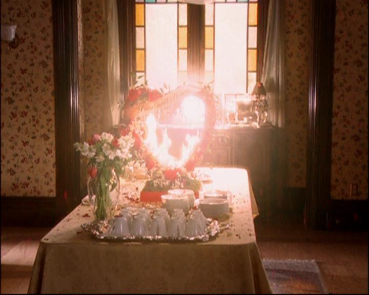 Charmed-Online-dot-TheMakingOfCharmed0224.jpg Charmed-Online-dot-TheMakingOfCharmed0224.jpg