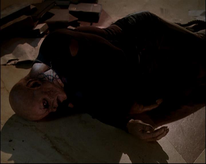 Charmed-Online-dot-TheMakingOfCharmed0260.jpg Charmed-Online-dot-TheMakingOfCharmed0260.jpg