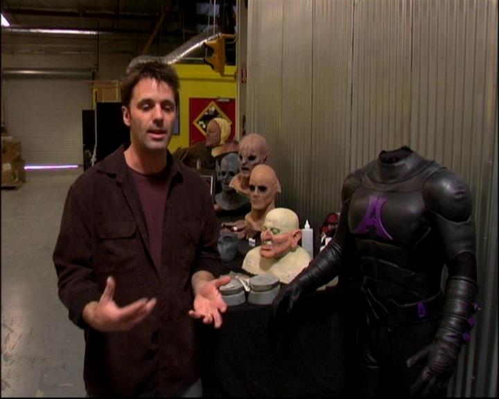 Charmed-Online-dot-TheMakingOfCharmed0267.jpg Charmed-Online-dot-TheMakingOfCharmed0267.jpg