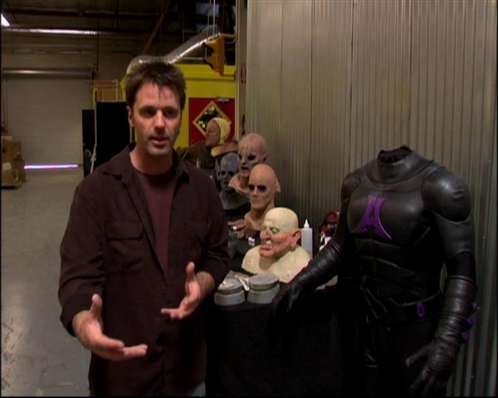 Charmed-Online-dot-TheMakingOfCharmed0284.jpg Charmed-Online-dot-TheMakingOfCharmed0284.jpg