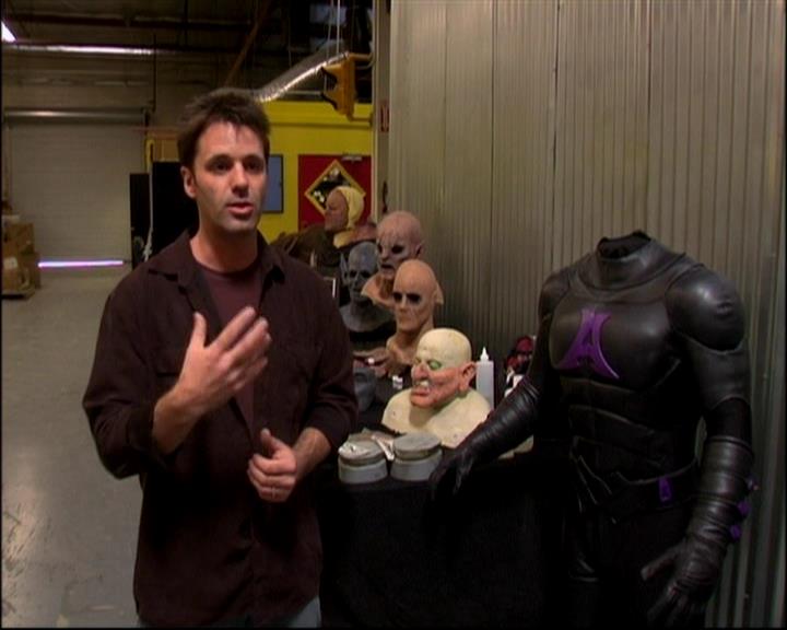 Charmed-Online-dot-TheMakingOfCharmed0287.jpg Charmed-Online-dot-TheMakingOfCharmed0287.jpg