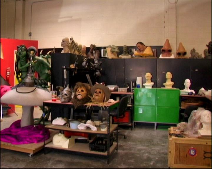 Charmed-Online-dot-TheMakingOfCharmed0301.jpg Charmed-Online-dot-TheMakingOfCharmed0301.jpg