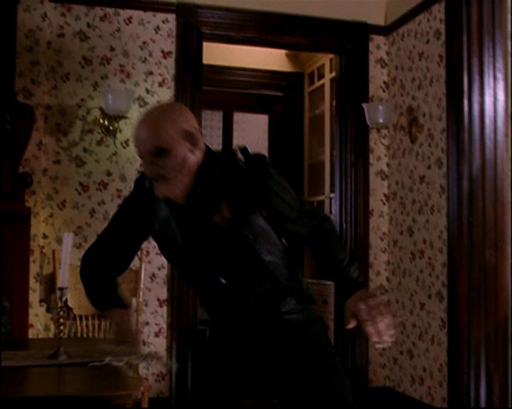 Charmed-Online-dot-TheMakingOfCharmed0418.jpg Charmed-Online-dot-TheMakingOfCharmed0418.jpg