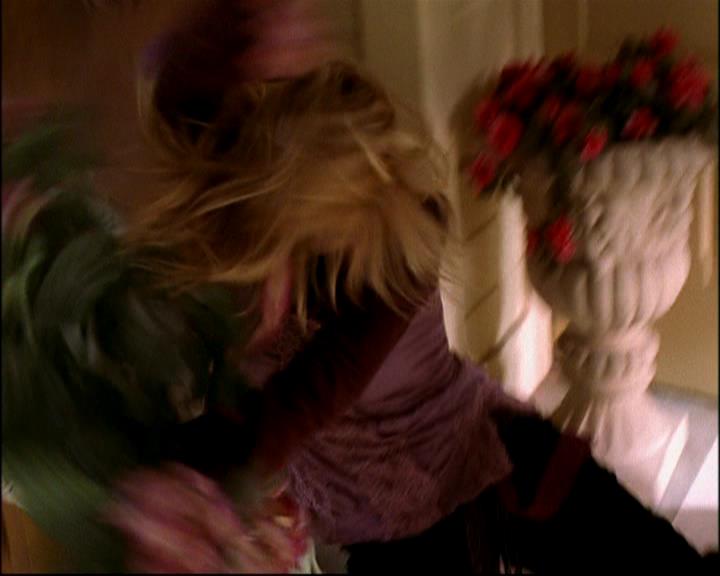 Charmed-Online-dot-TheMakingOfCharmed0421.jpg Charmed-Online-dot-TheMakingOfCharmed0421.jpg