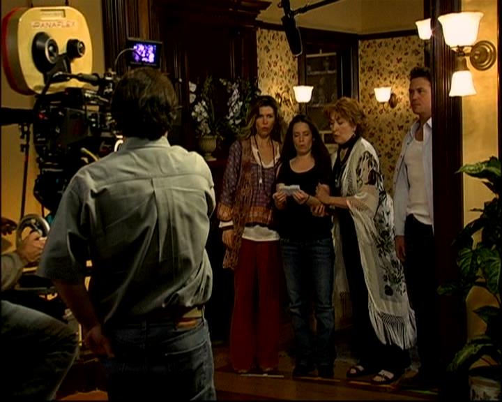 Charmed-Online-dot-TheMakingOfCharmed0553.jpg Charmed-Online-dot-TheMakingOfCharmed0553.jpg