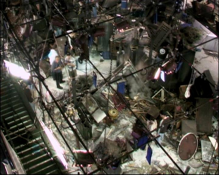 Charmed-Online-dot-TheMakingOfCharmed0617.jpg Charmed-Online-dot-TheMakingOfCharmed0617.jpg