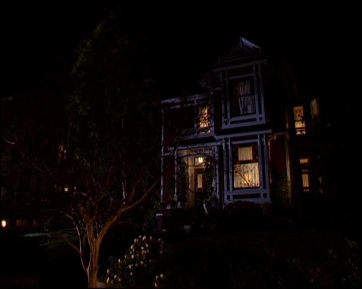 Charmed-Online-dot-TheMakingOfCharmed0700.jpg Charmed-Online-dot-TheMakingOfCharmed0700.jpg