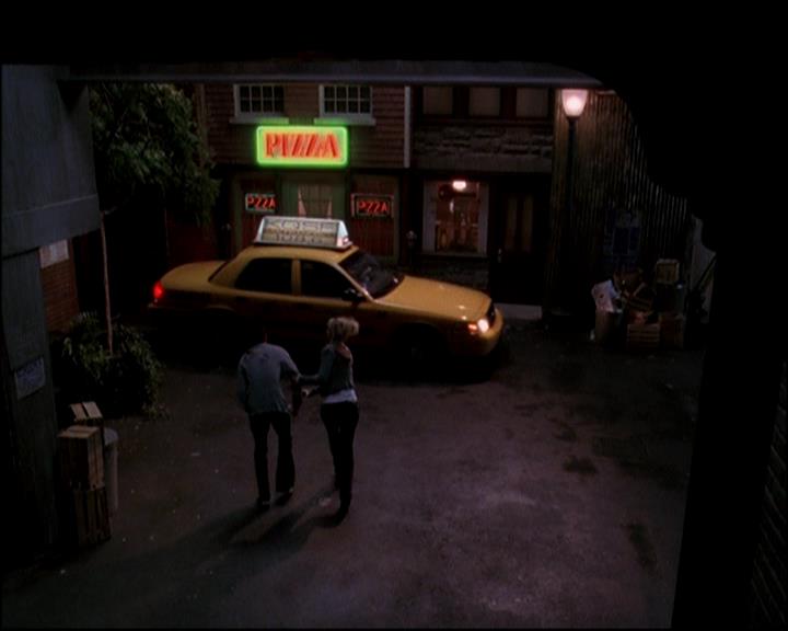 Charmed-Online-dot-TheMakingOfCharmed0730.jpg Charmed-Online-dot-TheMakingOfCharmed0730.jpg