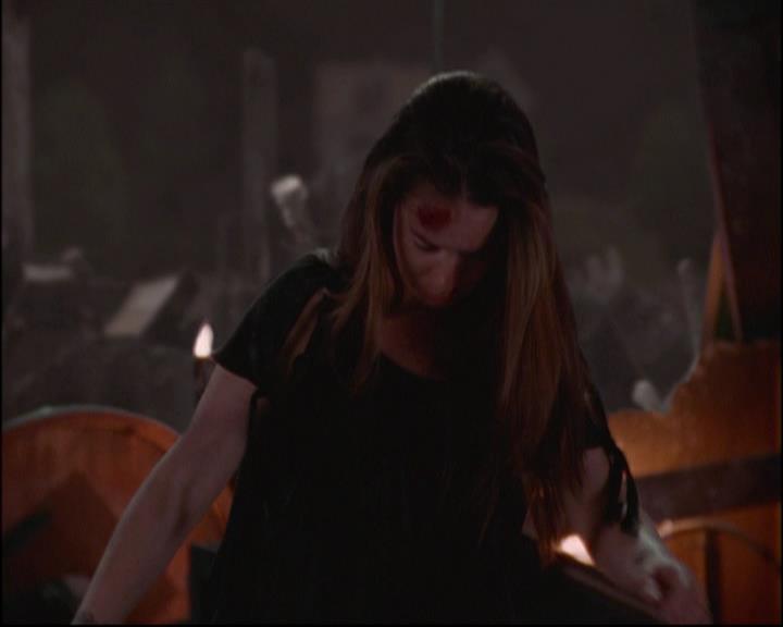 Charmed-Online-dot-TheMakingOfCharmed0808.jpg Charmed-Online-dot-TheMakingOfCharmed0808.jpg