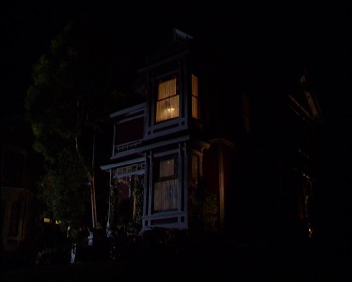 Charmed-Online-dot-TheMakingOfCharmed0830.jpg Charmed-Online-dot-TheMakingOfCharmed0830.jpg