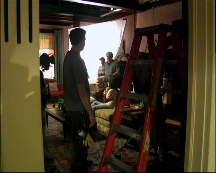 Charmed-Online-dot-ToTheManorBorn0147.jpg Charmed-Online-dot-ToTheManorBorn0147.jpg