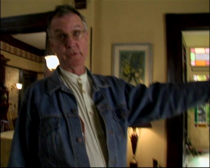 Charmed-Online-dot-ToTheManorBorn0173.jpg Charmed-Online-dot-ToTheManorBorn0173.jpg