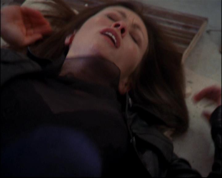 Charmed-Online-dot-ToTheManorBorn0187.jpg Charmed-Online-dot-ToTheManorBorn0187.jpg