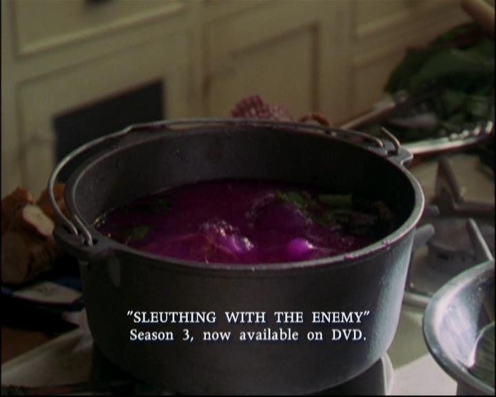 Charmed-Online-dot-ToTheManorBorn0222.jpg Charmed-Online-dot-ToTheManorBorn0222.jpg