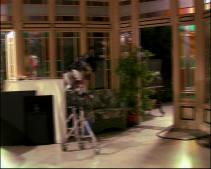 Charmed-Online-dot-ToTheManorBorn0239.jpg Charmed-Online-dot-ToTheManorBorn0239.jpg