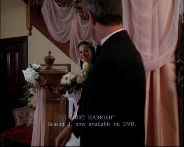 Charmed-Online-dot-ToTheManorBorn0244.jpg Charmed-Online-dot-ToTheManorBorn0244.jpg