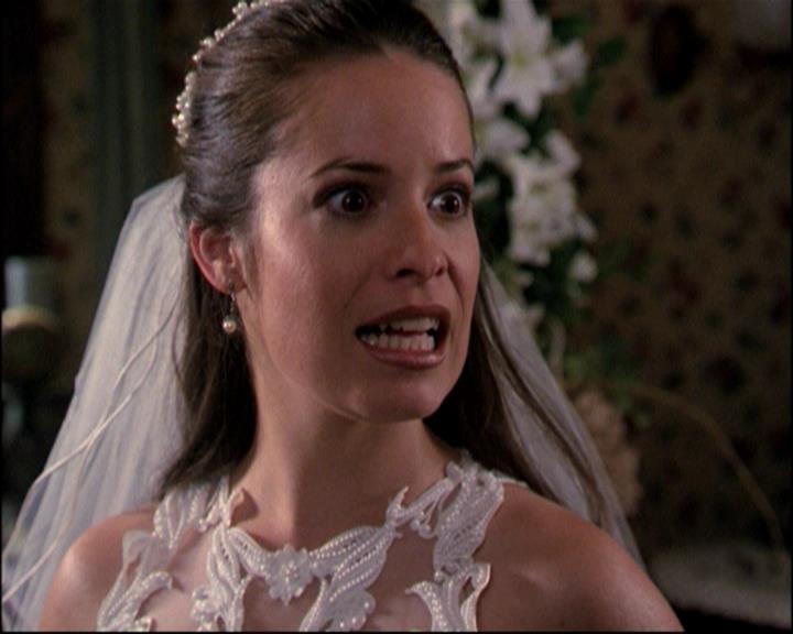 Charmed-Online-dot-ToTheManorBorn0260.jpg Charmed-Online-dot-ToTheManorBorn0260.jpg