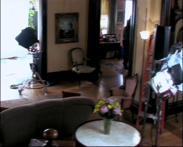 Charmed-Online-dot-ToTheManorBorn0416.jpg Charmed-Online-dot-ToTheManorBorn0416.jpg