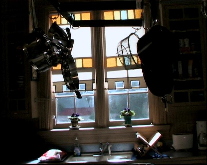 Charmed-Online-dot-ToTheManorBorn0420.jpg Charmed-Online-dot-ToTheManorBorn0420.jpg