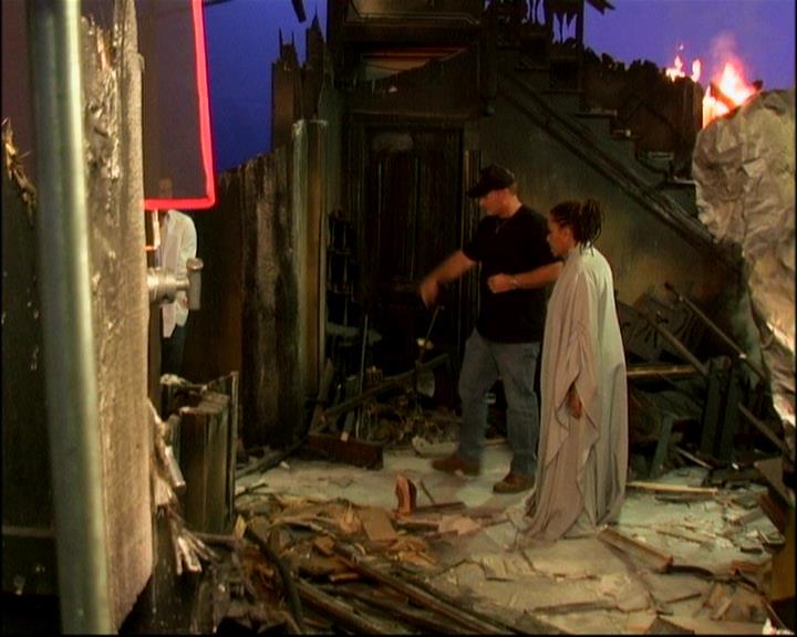 Charmed-Online-dot-ToTheManorBorn0456.jpg Charmed-Online-dot-ToTheManorBorn0456.jpg