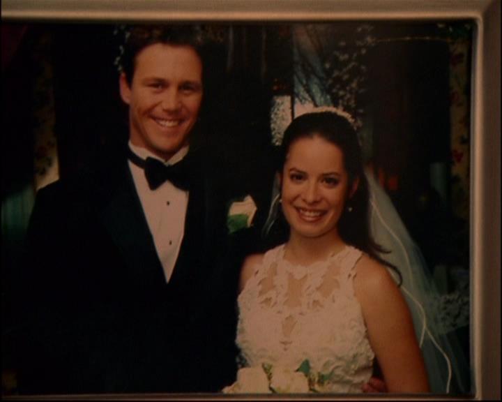 Charmed-Online-dot-ToTheManorBorn0481.jpg Charmed-Online-dot-ToTheManorBorn0481.jpg