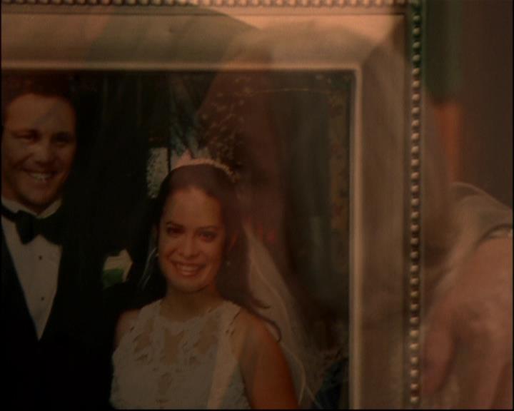 Charmed-Online-dot-ToTheManorBorn0482.jpg Charmed-Online-dot-ToTheManorBorn0482.jpg