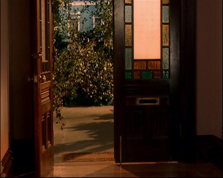 Charmed-Online-dot-ToTheManorBorn0492.jpg Charmed-Online-dot-ToTheManorBorn0492.jpg