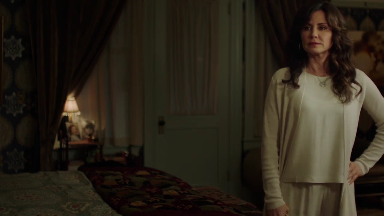 Charmed-Online-dot-nl_Charmed-1x01Pilot00044.jpg