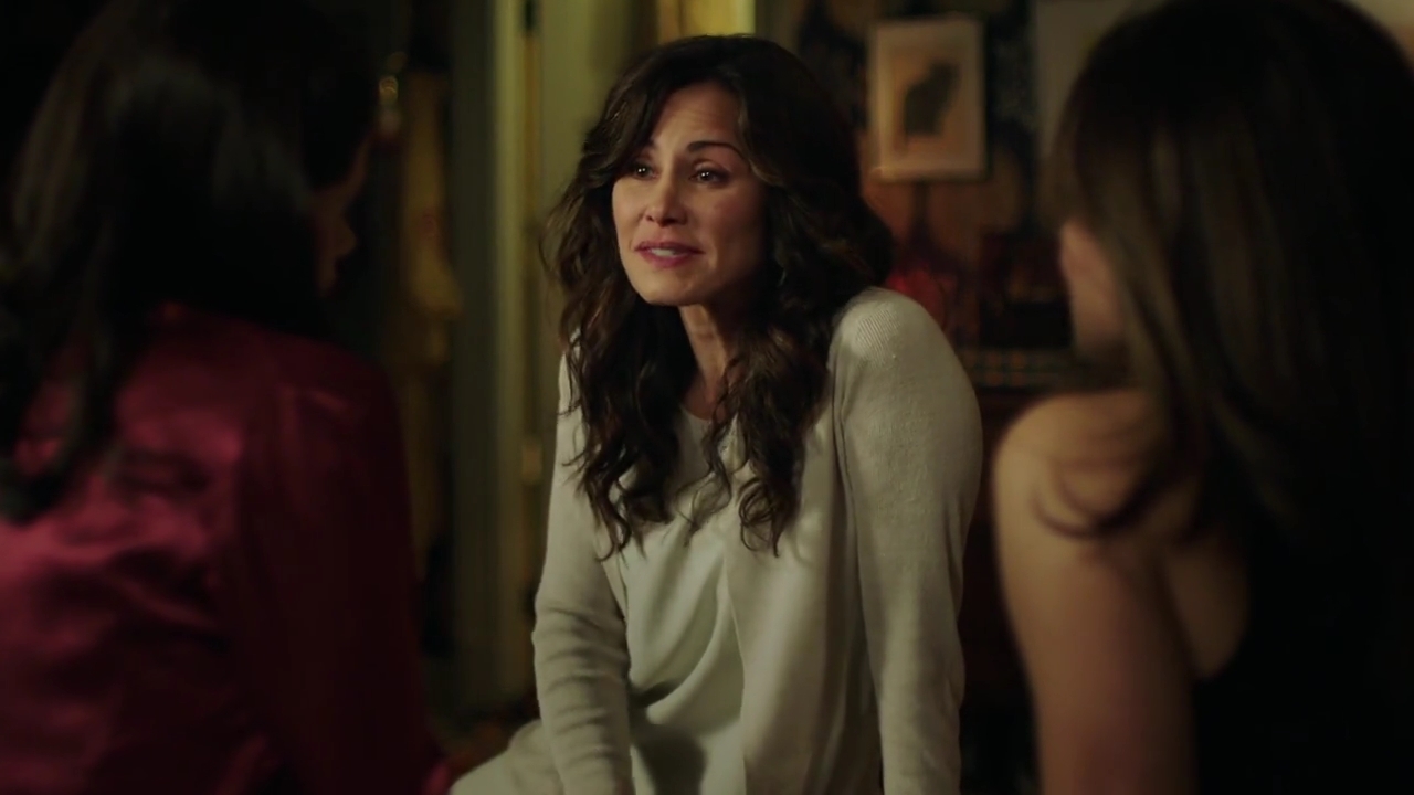 Charmed-Online-dot-nl_Charmed-1x01Pilot00084.jpg