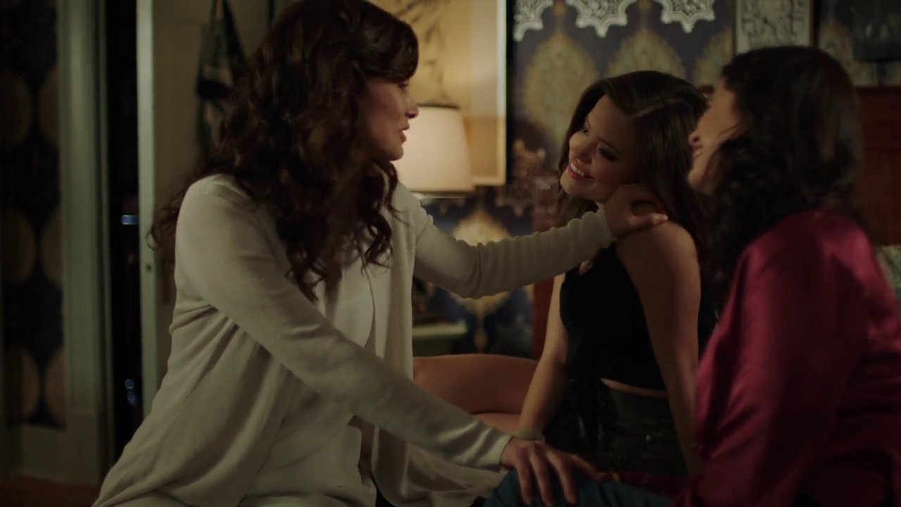 Charmed-Online-dot-nl_Charmed-1x01Pilot00100.jpg