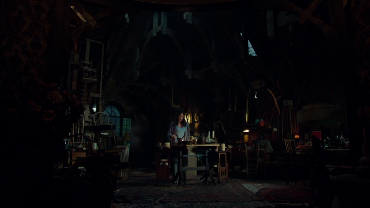 Charmed-Online-dot-nl_Charmed-1x01Pilot00225.jpg