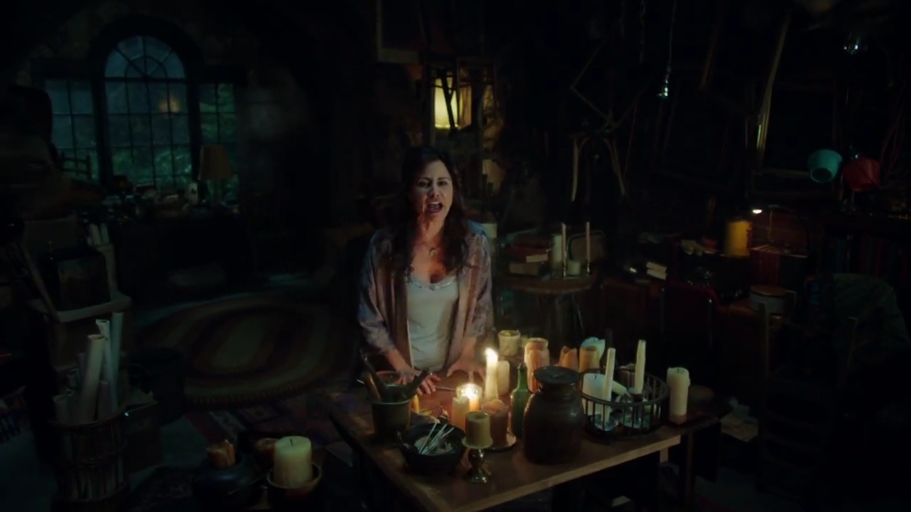 Charmed-Online-dot-nl_Charmed-1x01Pilot00259.jpg