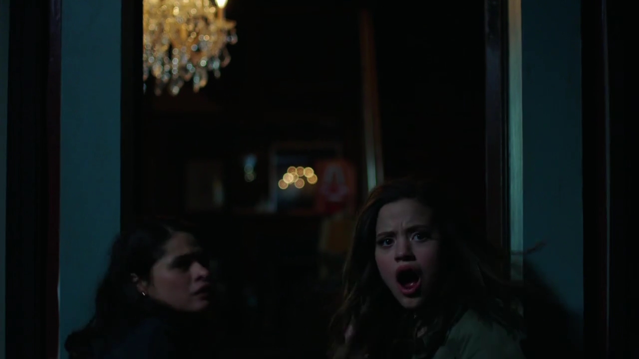 Charmed-Online-dot-nl_Charmed-1x01Pilot00330.jpg