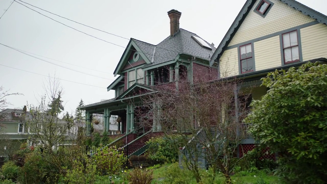 Charmed-Online-dot-nl_Charmed-1x01Pilot00417.jpg