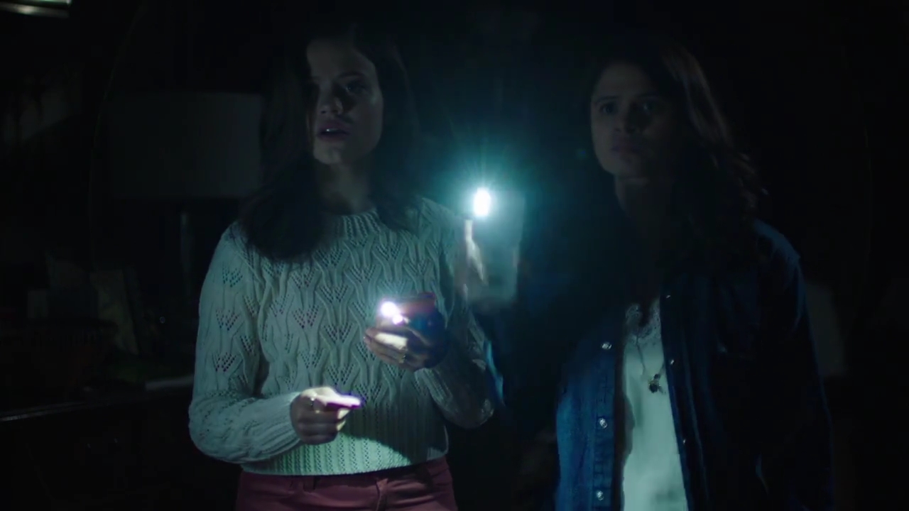 Charmed-Online-dot-nl_Charmed-1x01Pilot00757.jpg