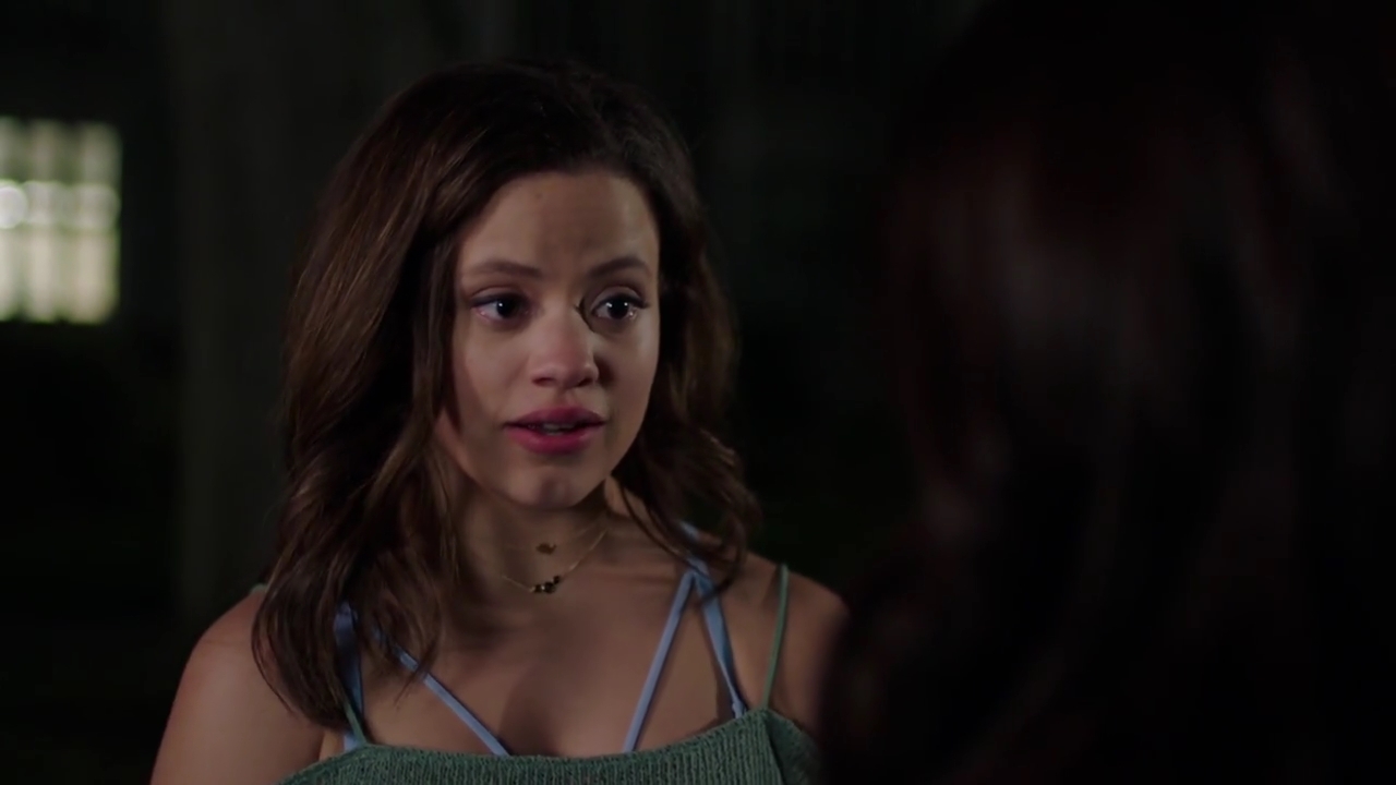 Charmed-Online-dot-nl_Charmed-1x01Pilot01917.jpg