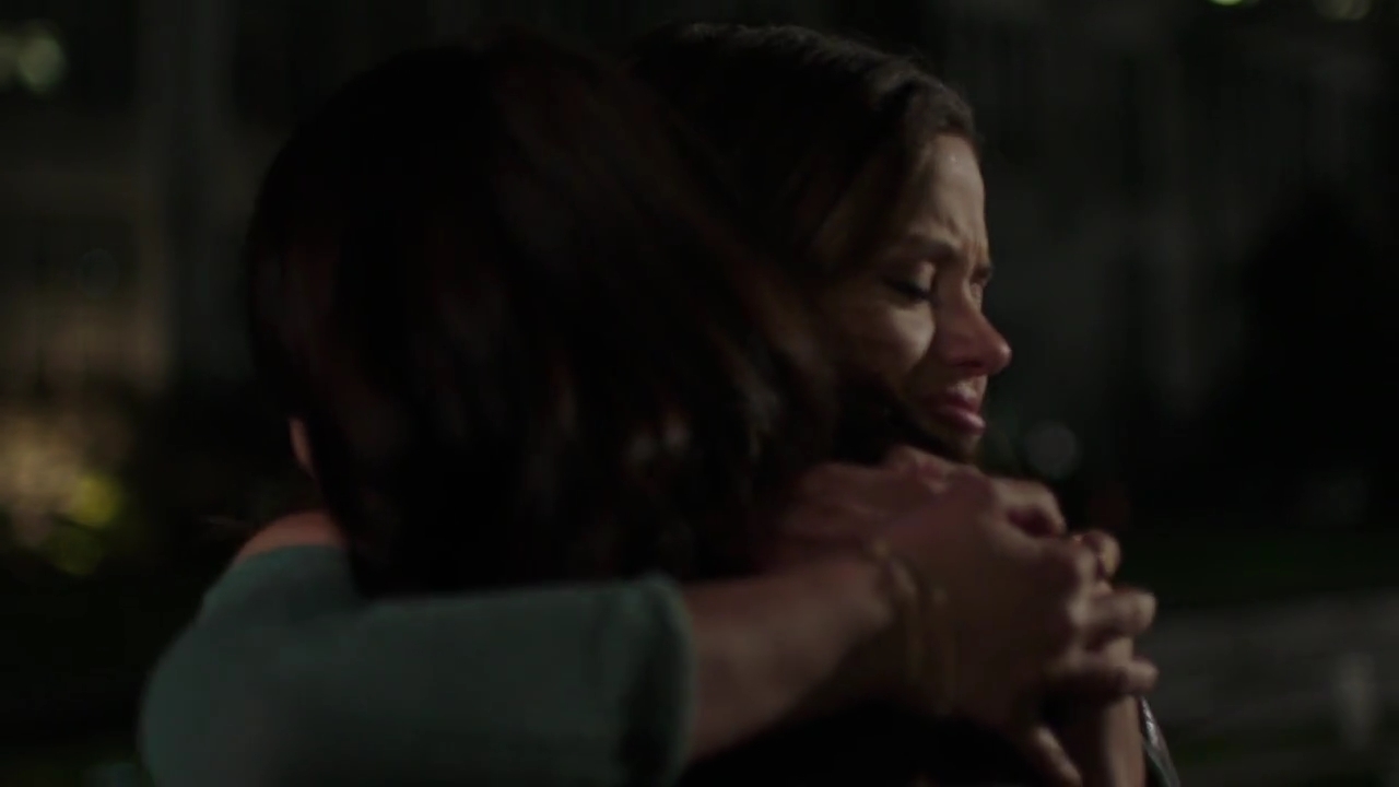 Charmed-Online-dot-nl_Charmed-1x01Pilot01926.jpg