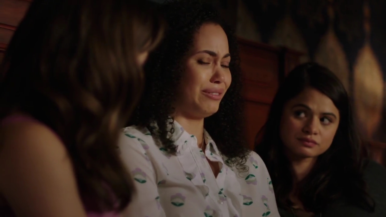 Charmed-Online-dot-nl_Charmed-1x01Pilot02012.jpg