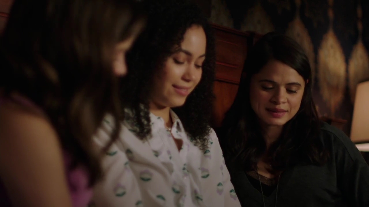 Charmed-Online-dot-nl_Charmed-1x01Pilot02023.jpg